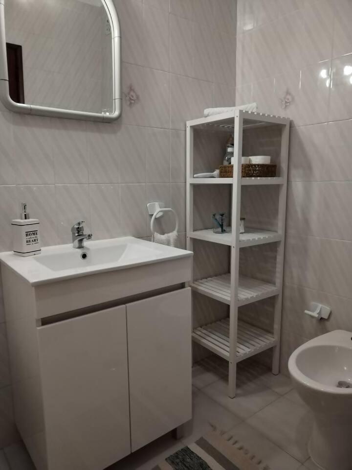 Ip5 Chivas Beach House Ferrel  Exterior photo